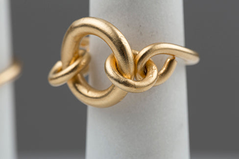 Catene Ring Round